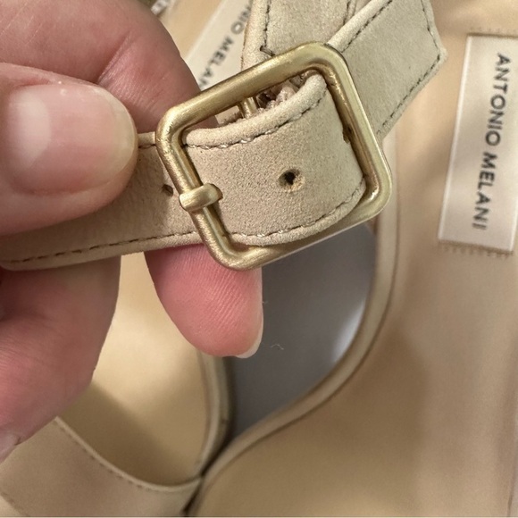 NWOB Nude Antonio Melani Madelle Nubuck Leather Wedge Strappy Sandals - Picture 12 of 12